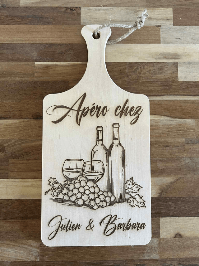 Planche apéro gravé "Apéro chez..."