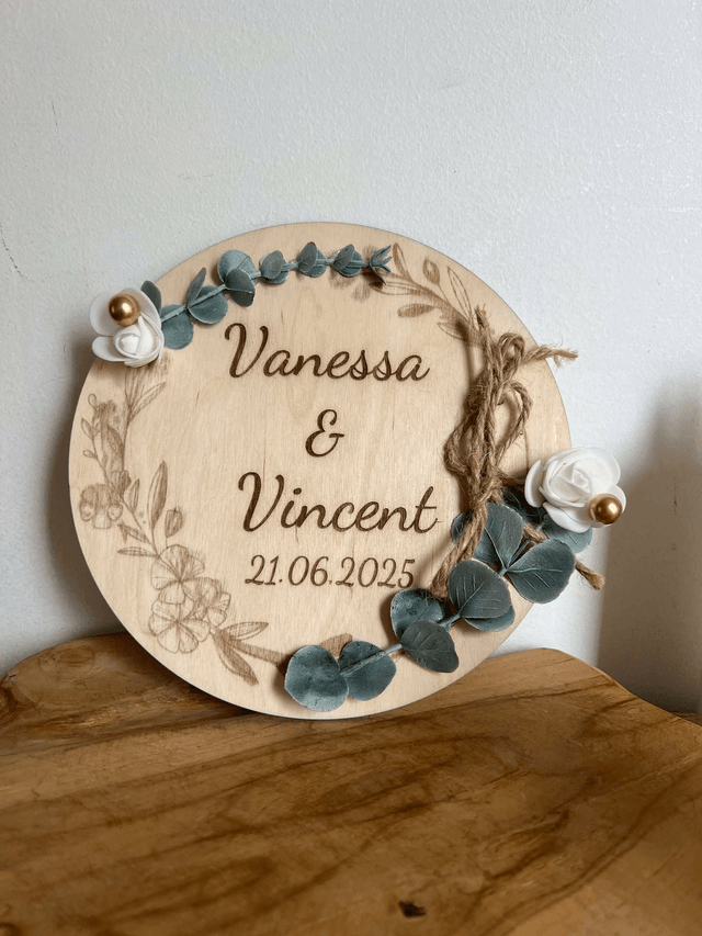Porte alliance rond en bois gravé 