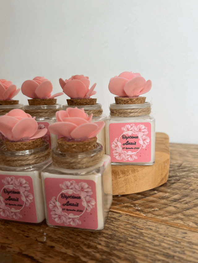 Pots en verre avec bougie ou dragées ou vide personnalisés couronne de fleurs