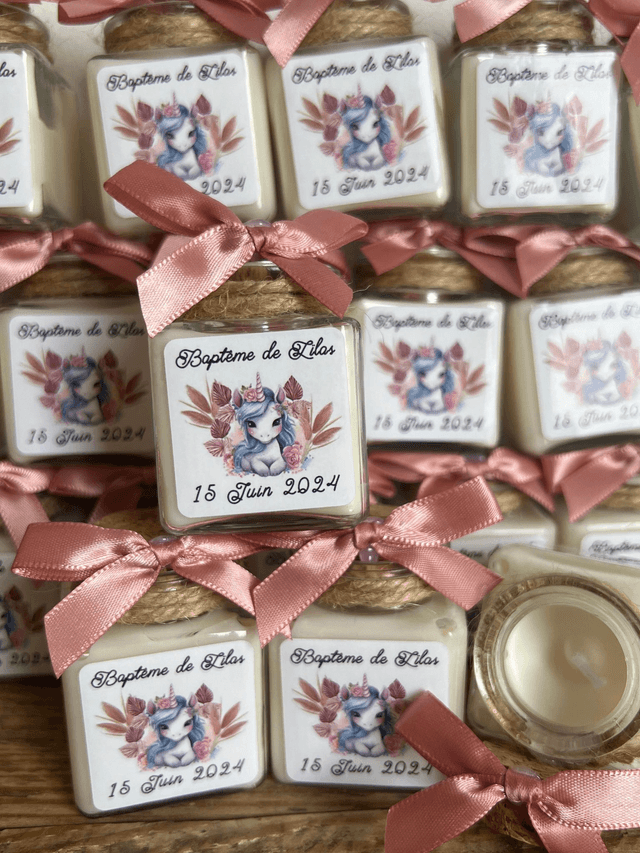 Pots en verre avec bougie ou dragées ou vide personnalisés thème licorne fleurs pampas