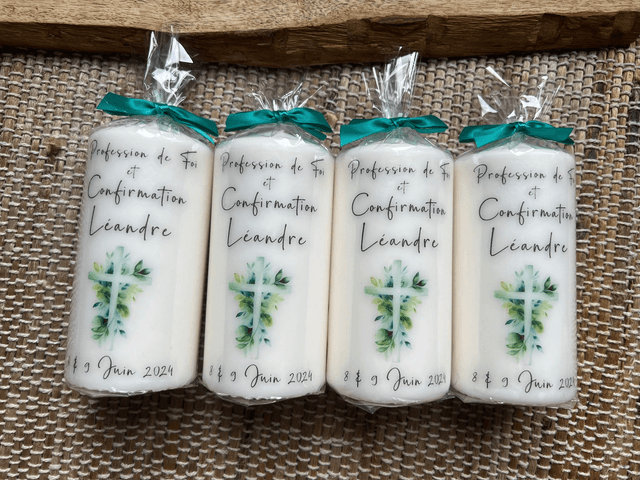Bougie baptême personnalisée croix feuilles