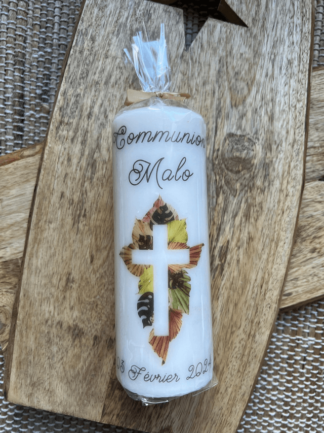 Bougie baptême personnalisée croix feuilles