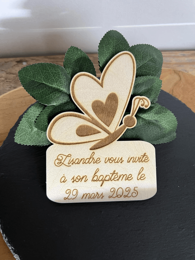 Faire-part Papillon baptême naissance anniversaire en bois.