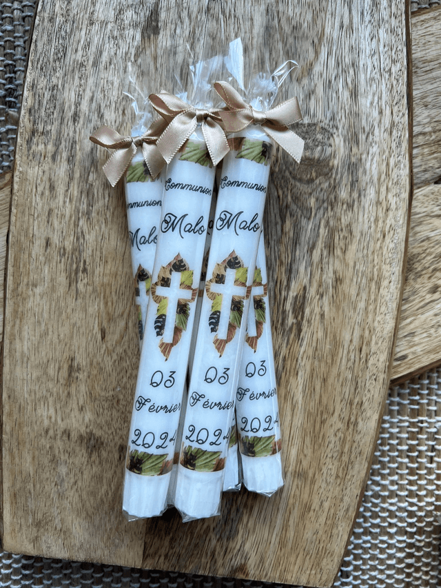 Bougie baptême personnalisée croix feuilles