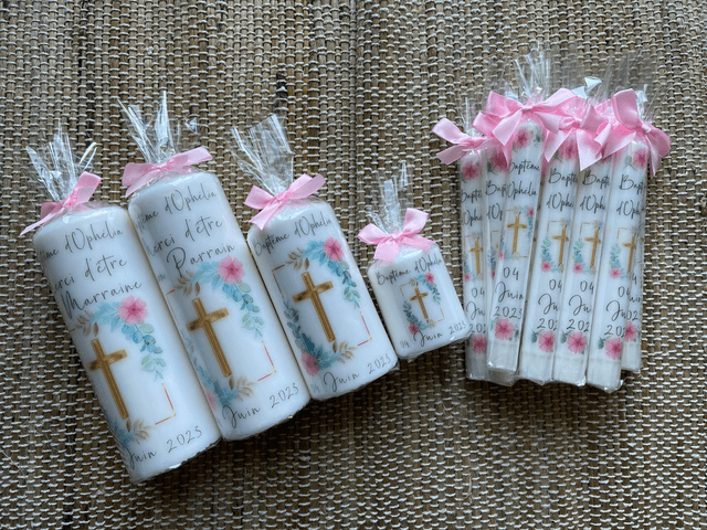 Bougie de baptême personnalisée Croix dorée et fleurs