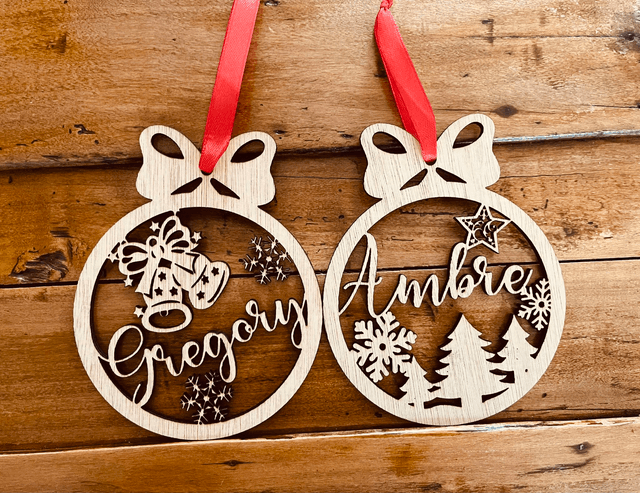 Boule de Noël en bois avec prénom