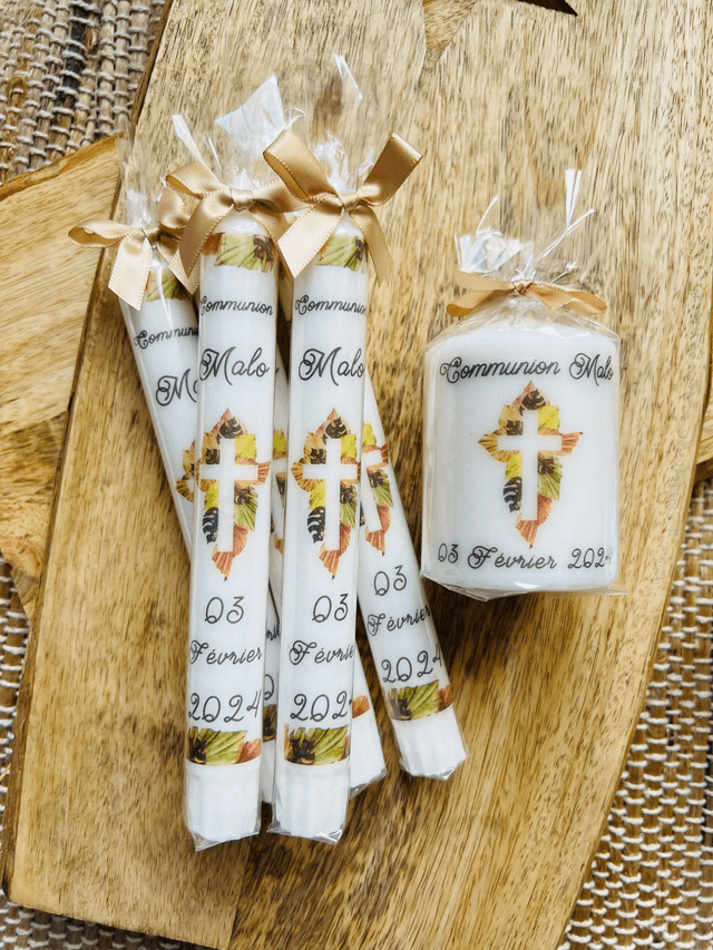 Bougie baptême personnalisée croix feuilles